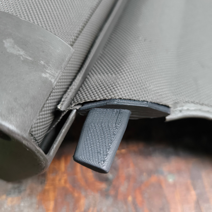 Audi A4 B6 Avant Cargo Cover Hook